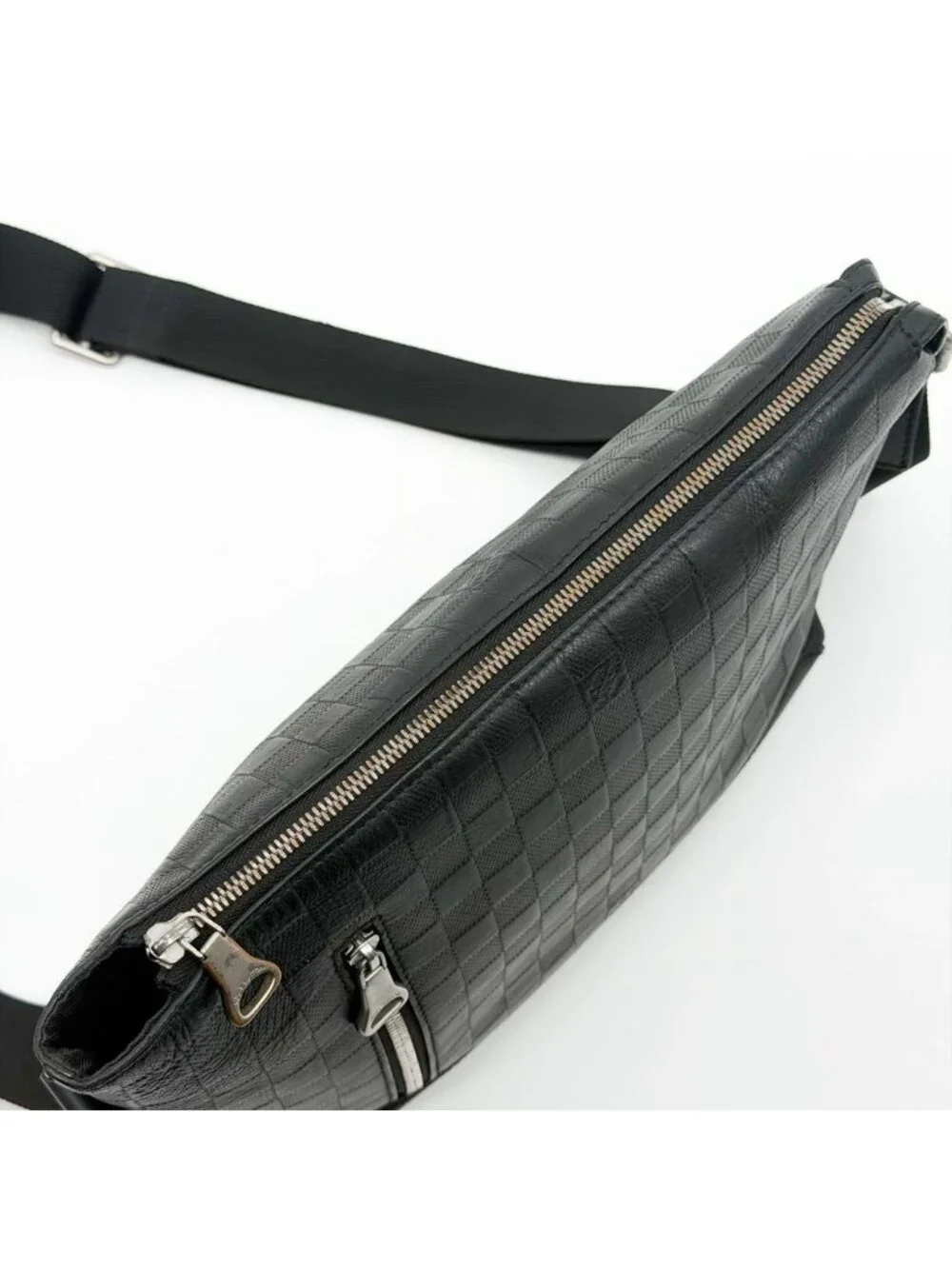 Louis Vuitton Messenger PM Damier Infini Black